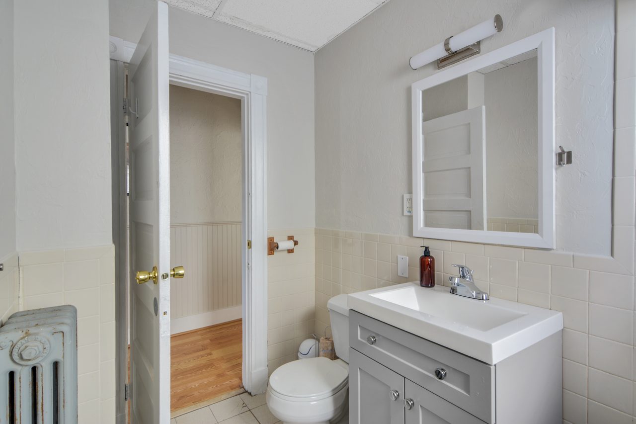 a room in Spring Hill photo 9