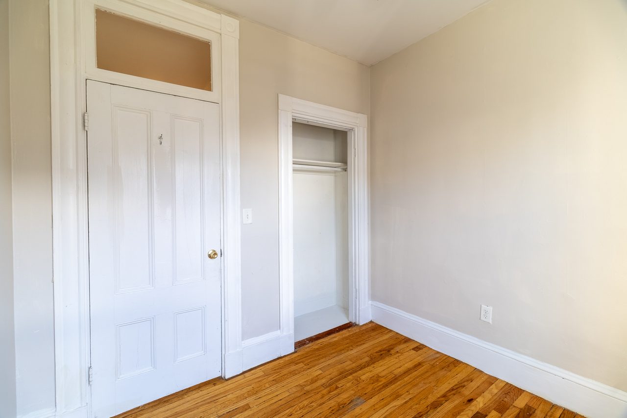 a room in Lower Allston photo 4