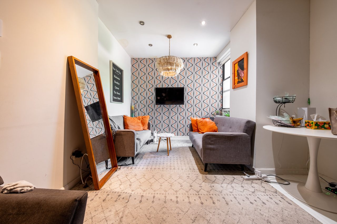 a room in Morningside Heights photo 4