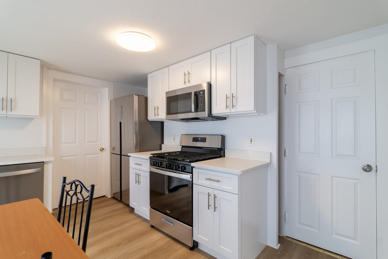 a room in East Cambridge photo 2