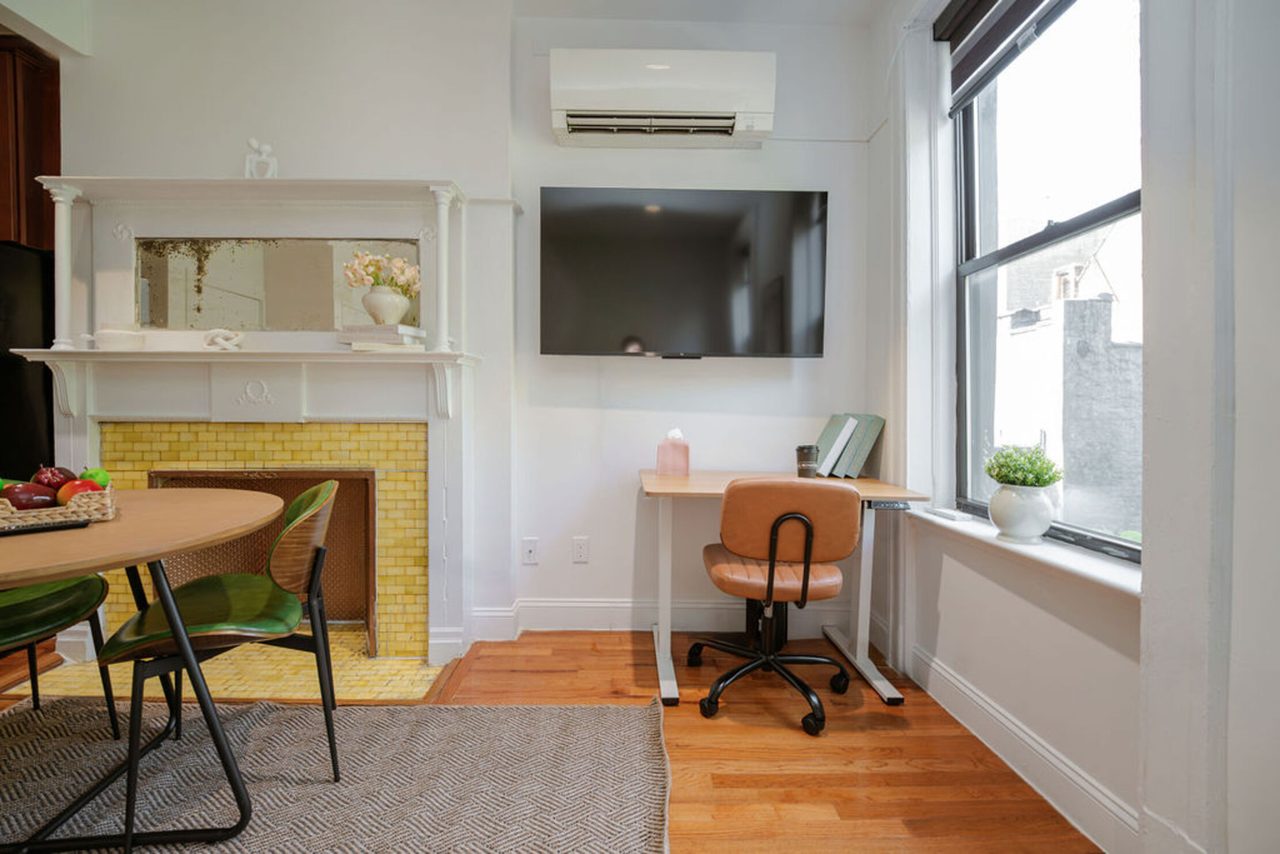 a room in Harlem photo 2