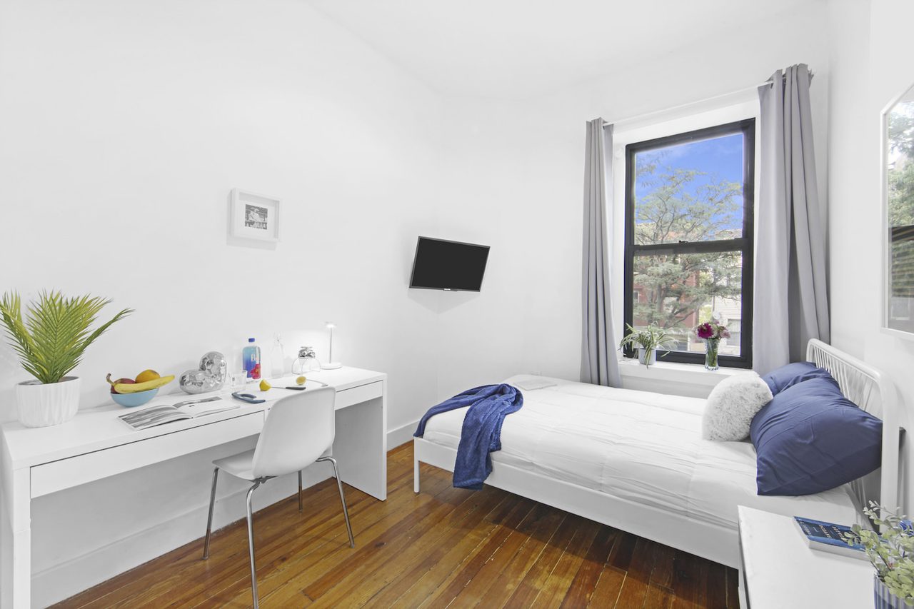 a room in Fort Greene photo 2