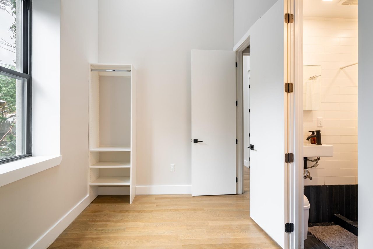 a room in Southside photo 4
