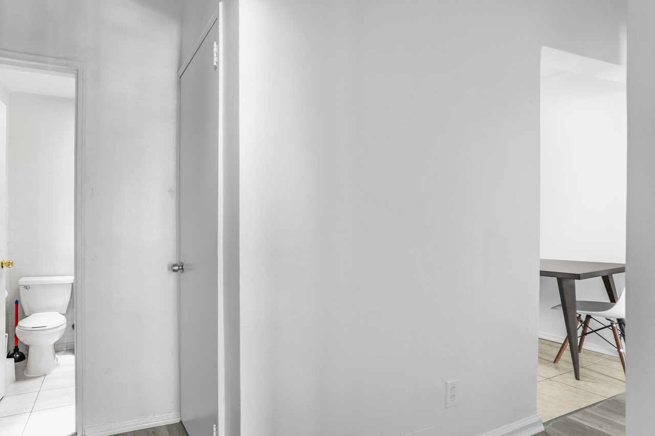 a room in Chinatown photo 5