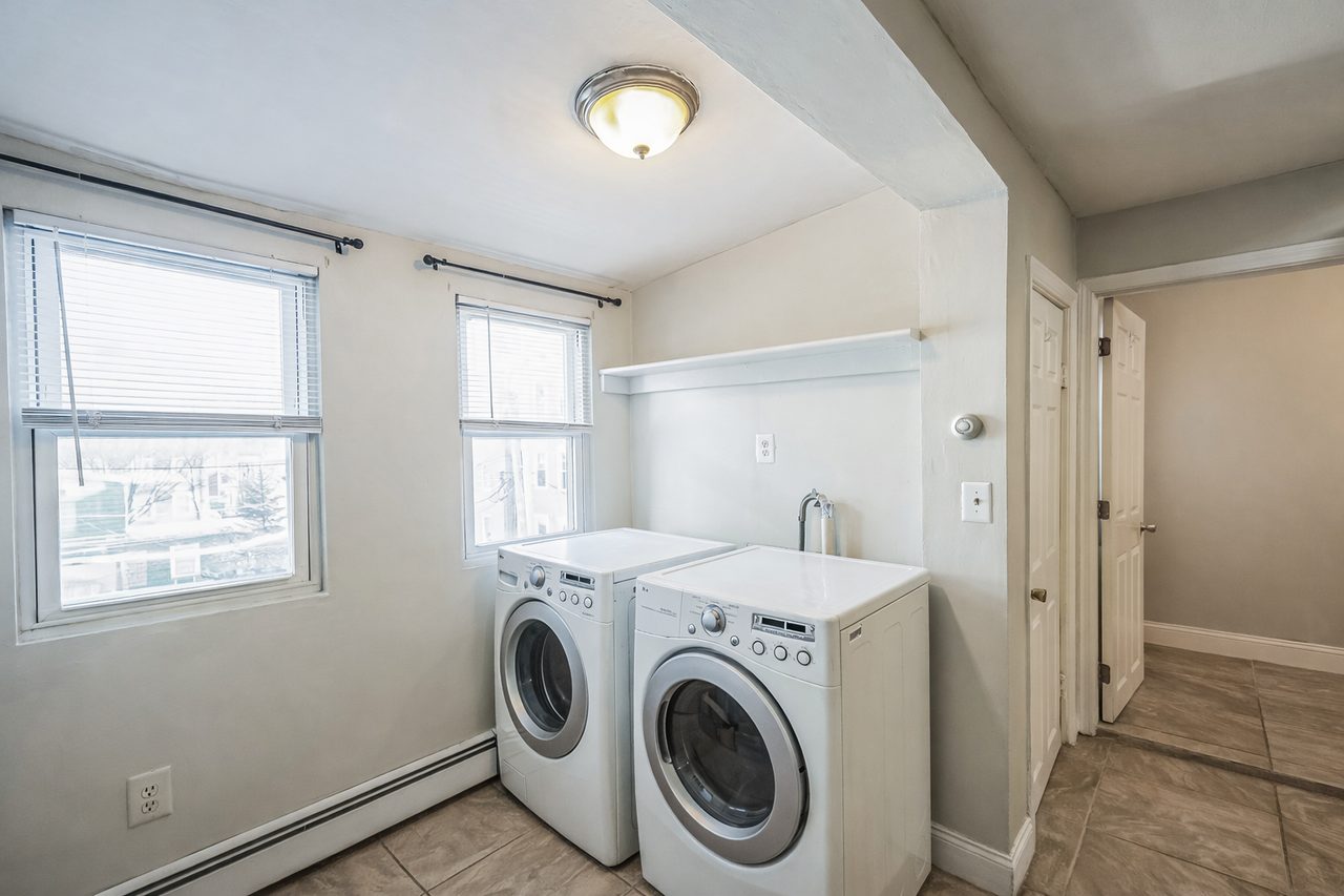 a room in East Cambridge photo 6