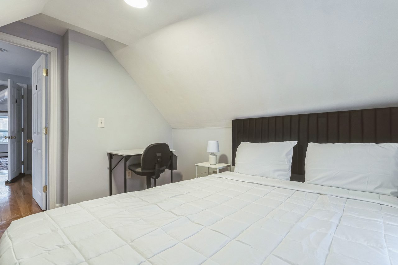 a room in Ward Two photo 2