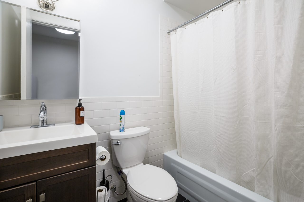 a room in Upper West Side photo 5