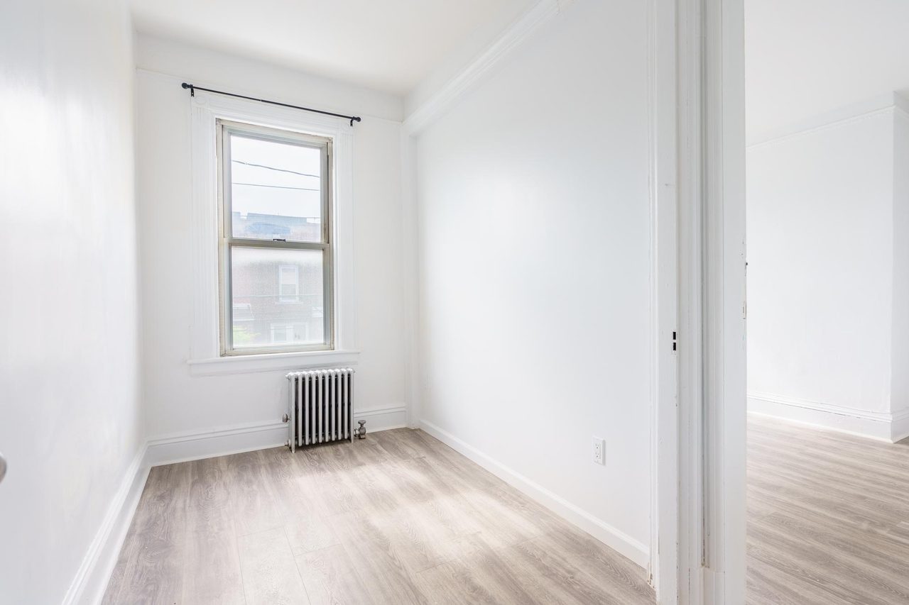 a room in LIC photo 4