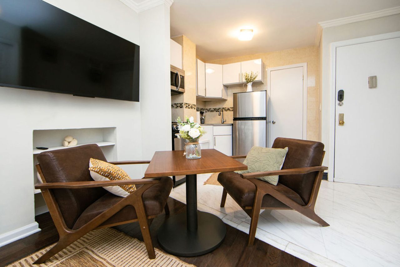 a room in East Village photo 2