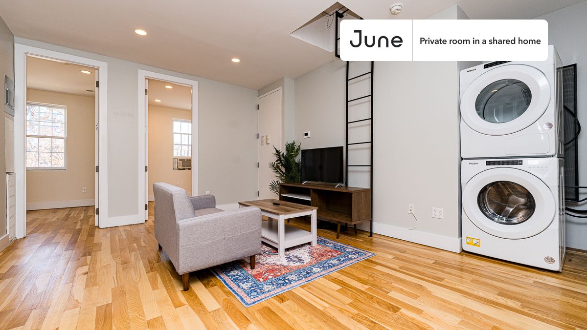 a room in Fort Greene photo 2