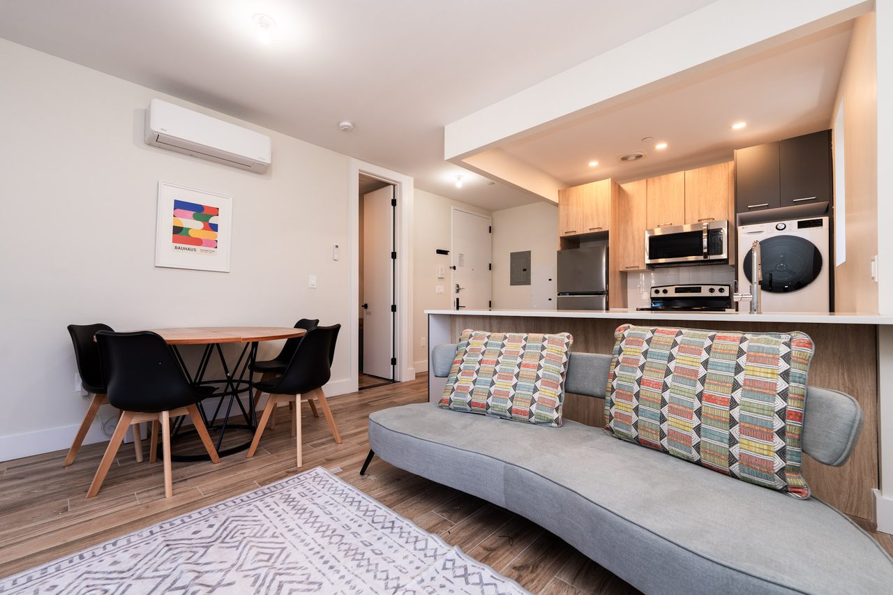 a room in Crown Heights photo 2