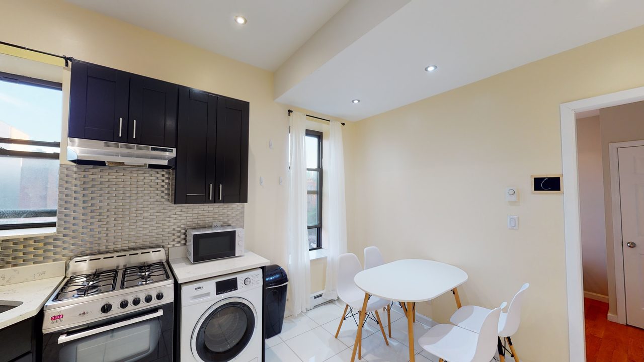 a room in Upper West Side photo 5