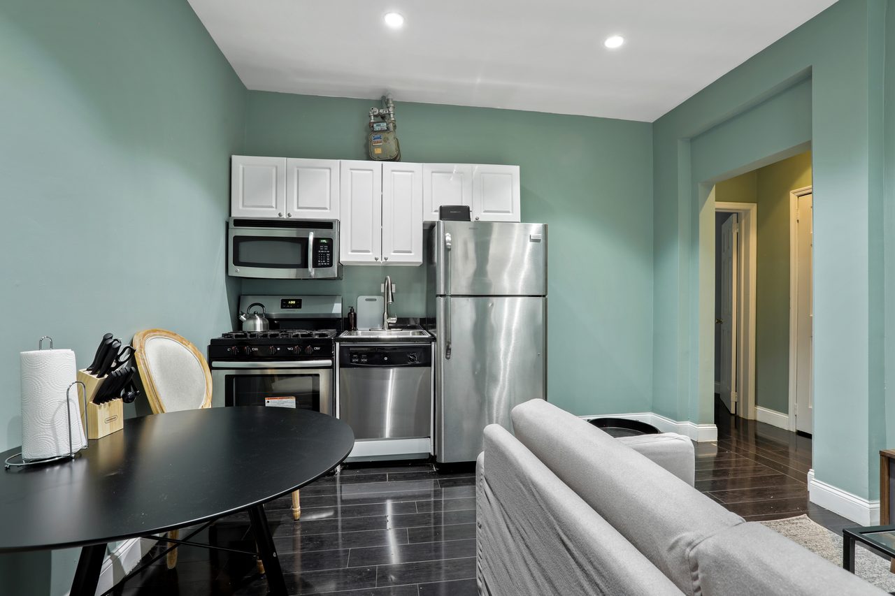 a room in East Harlem photo 5