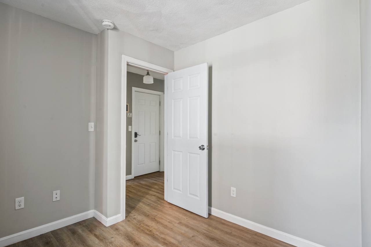 a room in North End photo 4