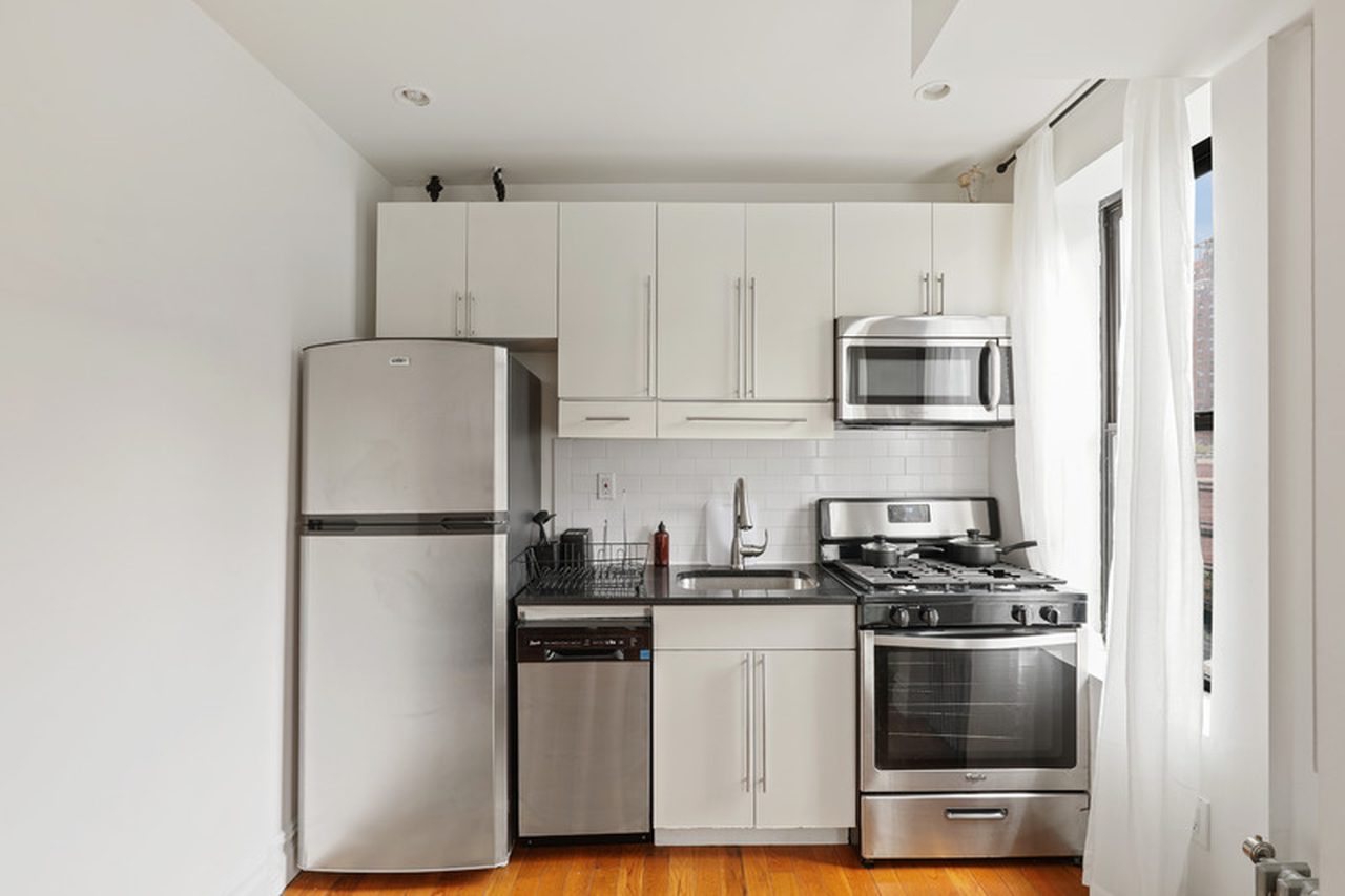 a room in East Harlem photo 7