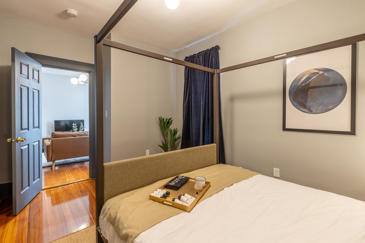 a room in Dorchester photo 2