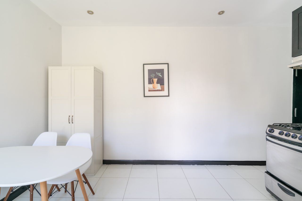 a room in Upper West Side photo 9
