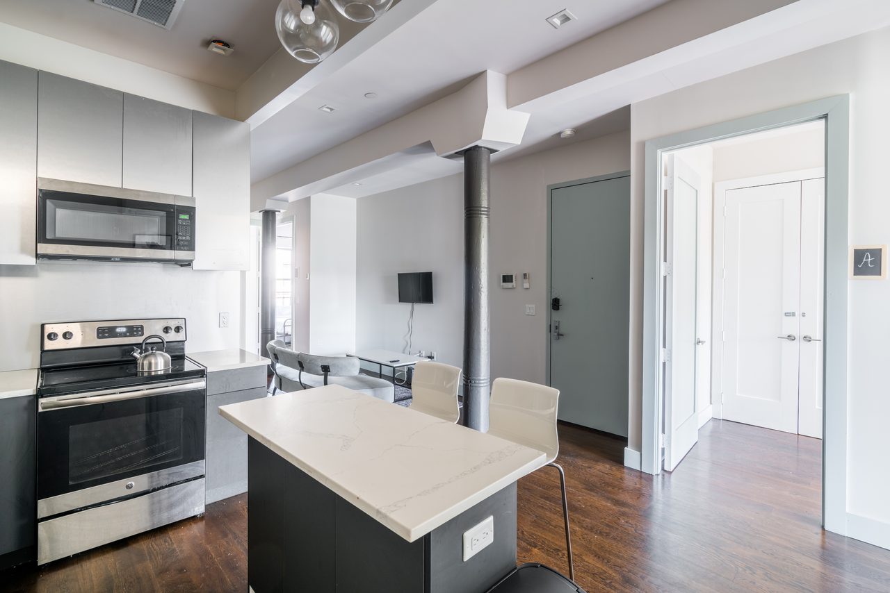 a room in Bedford-Stuyvesant photo 9