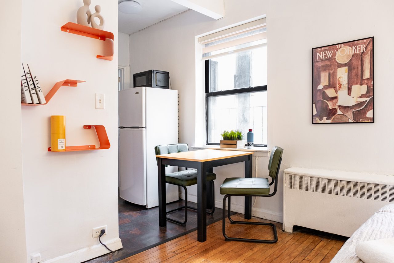 a room in East Village photo 5