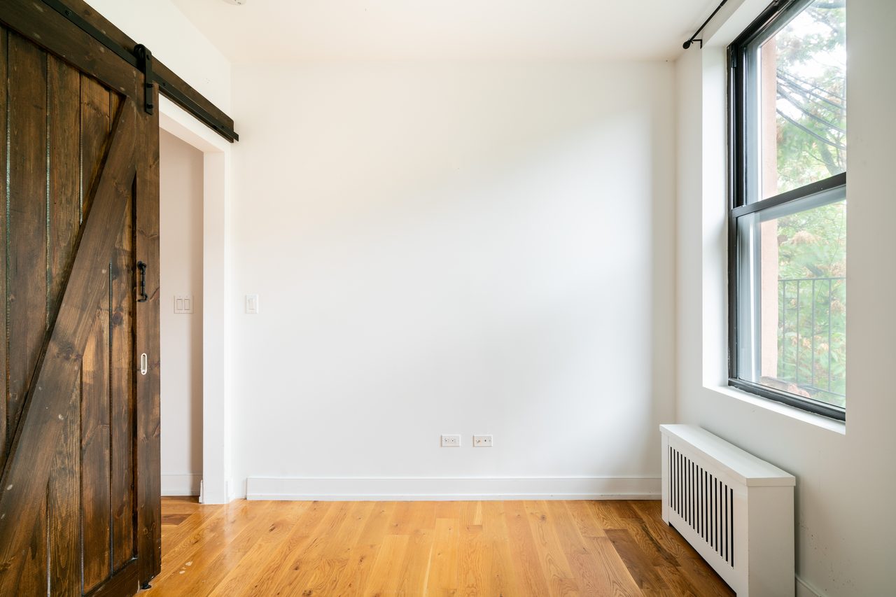 a room in East Village photo 7