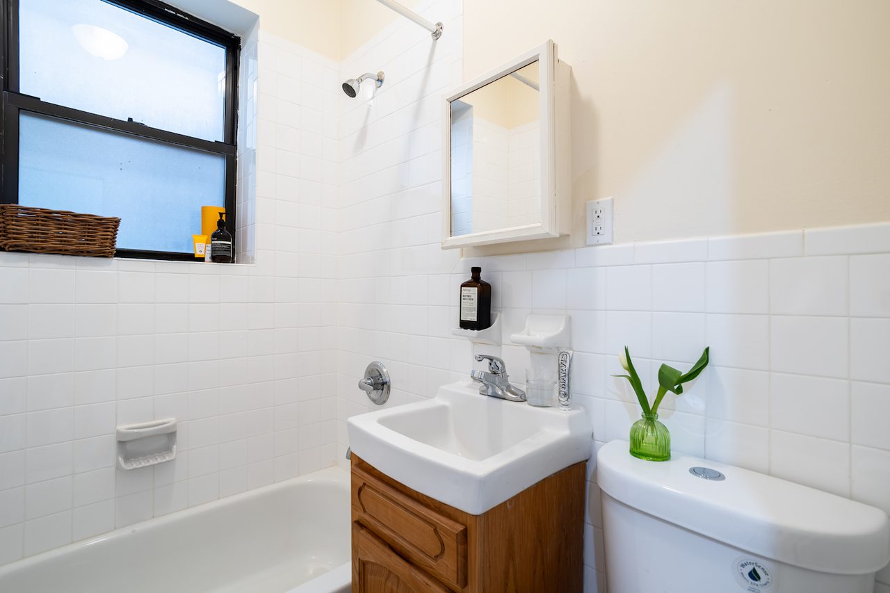 a room in Harlem photo 7