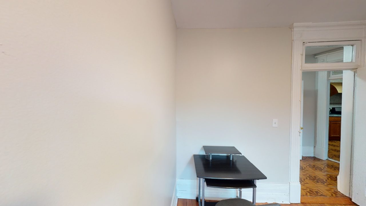 a room in Harlem photo 2