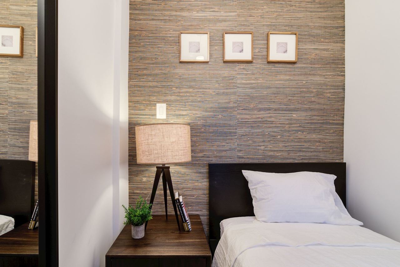 a room in Crown Heights photo 2