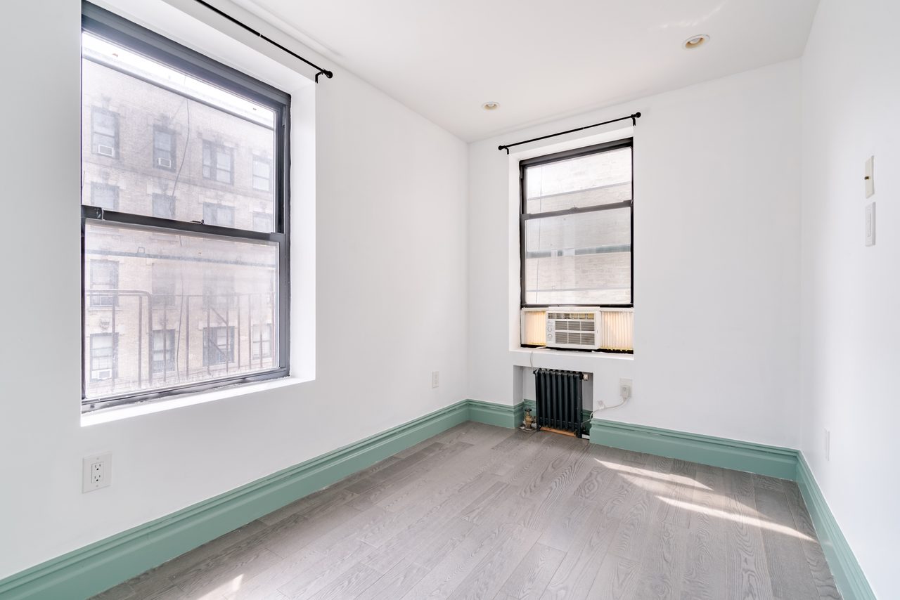 a room in Flatiron District photo 2