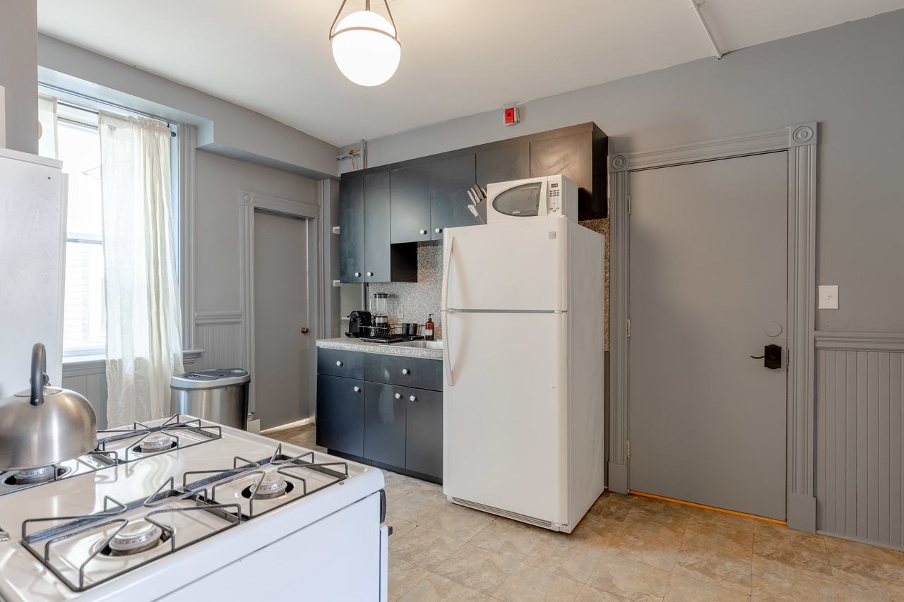 a room in North End photo 6