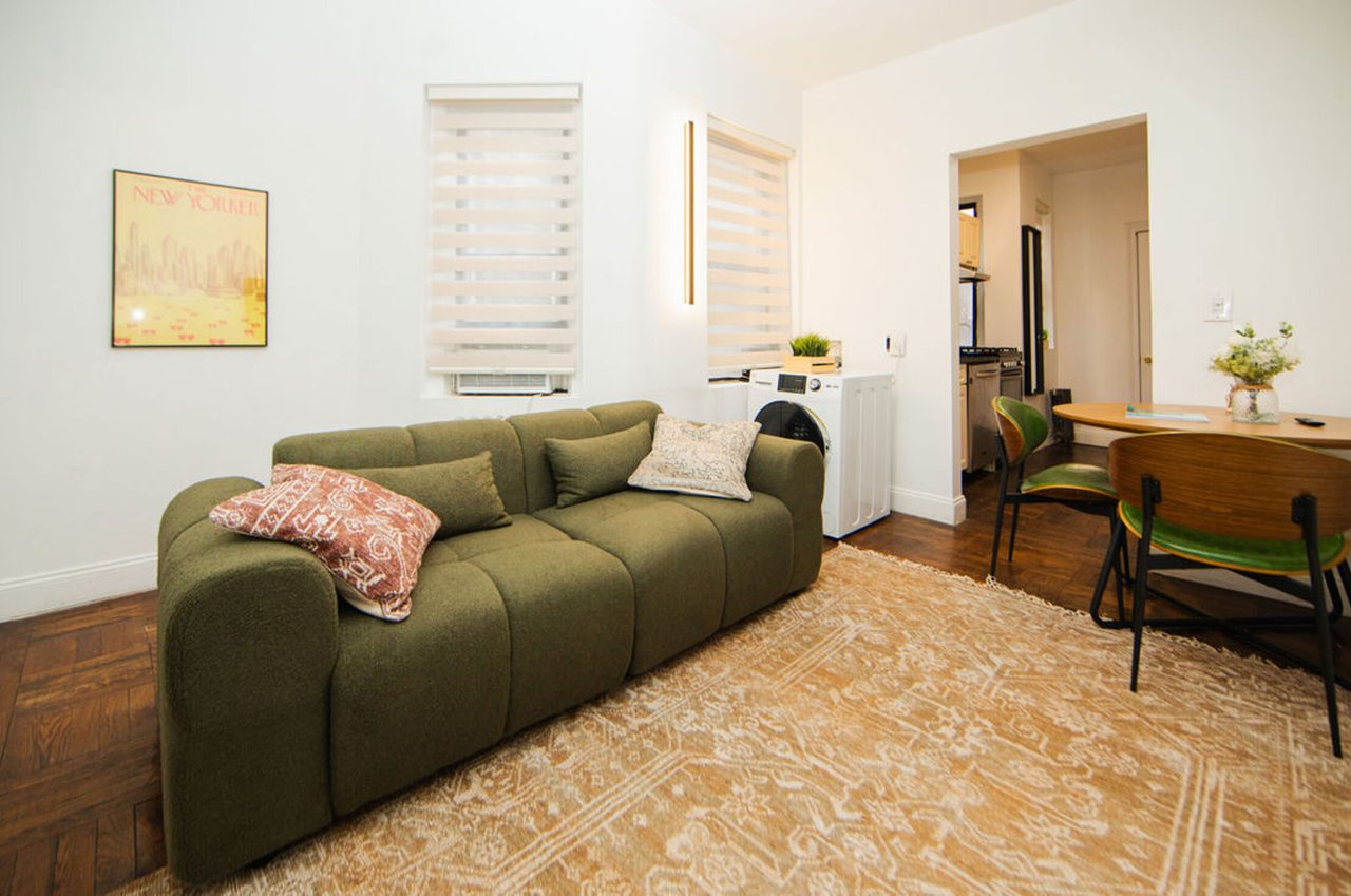 a room in East Village photo 5