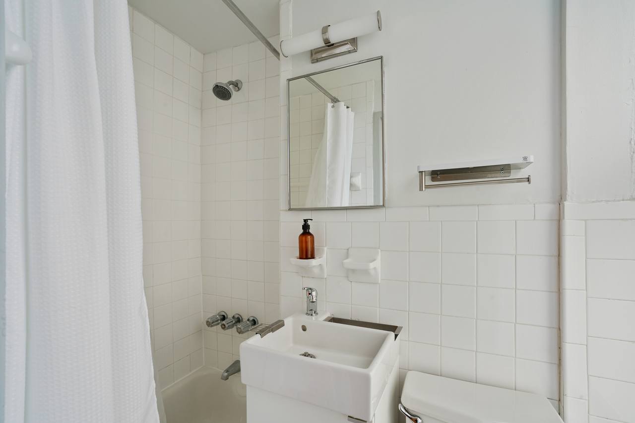 a room in Upper West Side photo 5