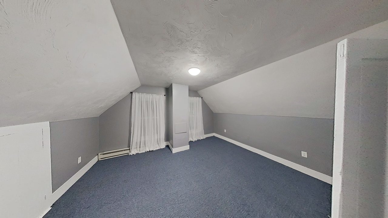a room in Ward Two photo 3