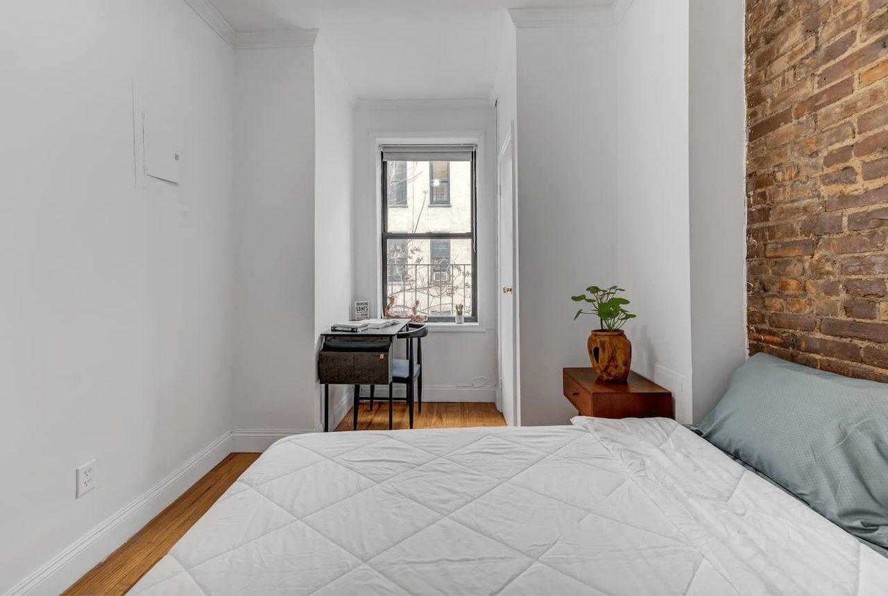a room in East Harlem photo 2