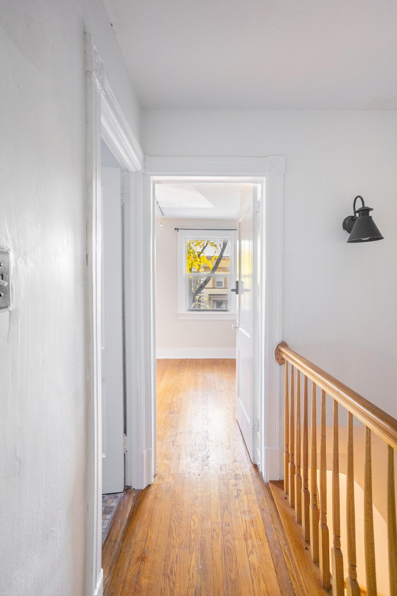 a room in Northwest Washington photo 3