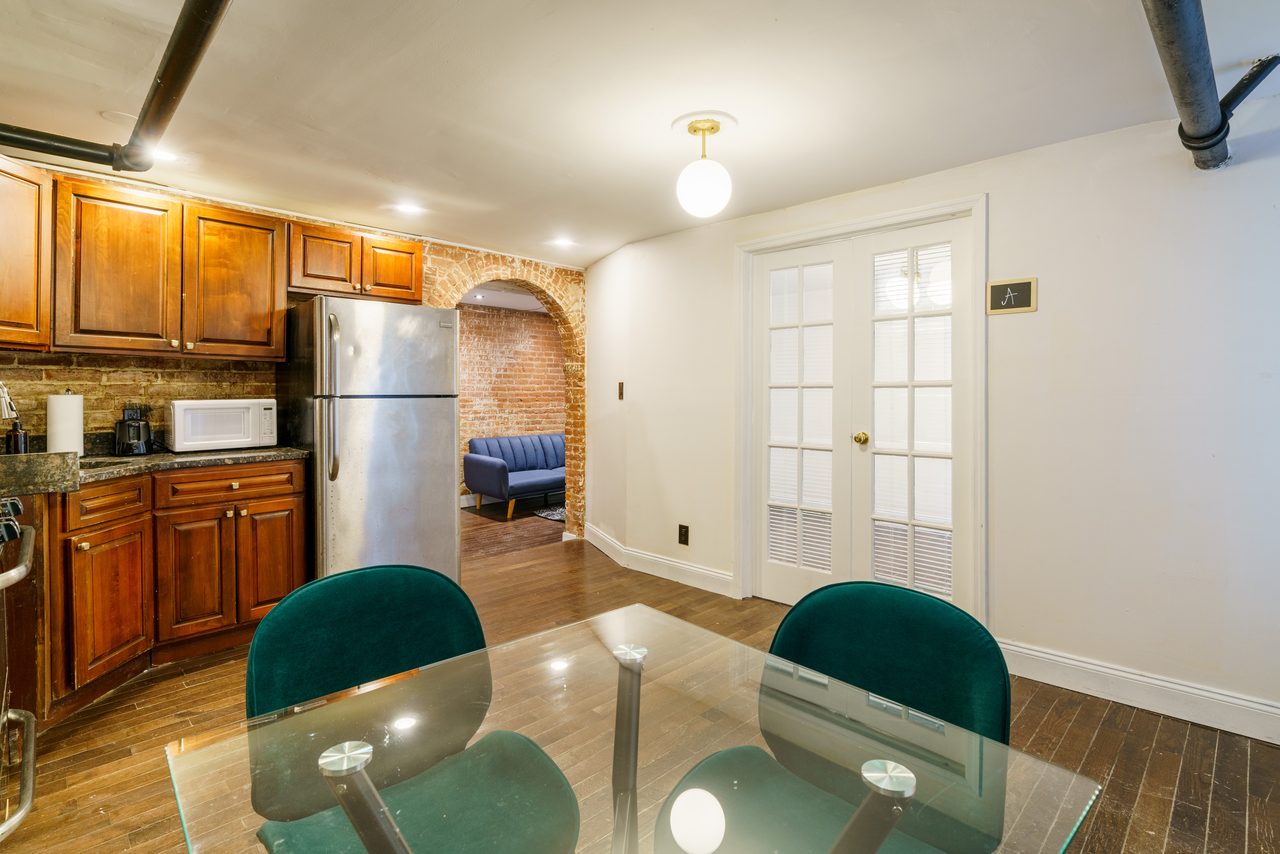 a room in Clinton Hill photo 5