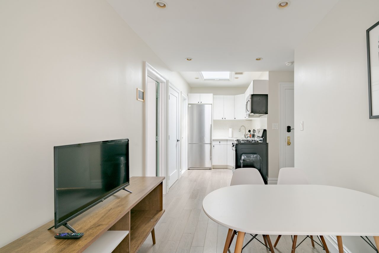 a room in Flatiron District photo 7