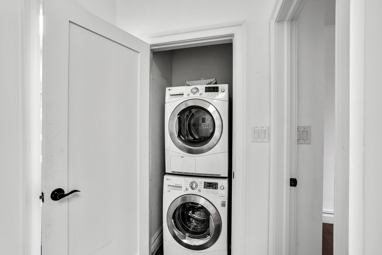 a room in Flatiron District photo 9