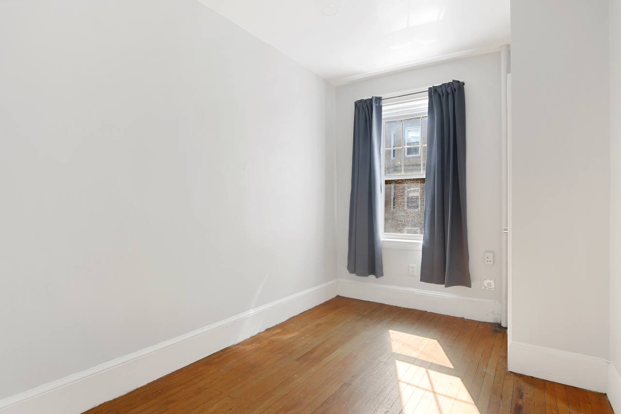 a room in Commonwealth photo 3