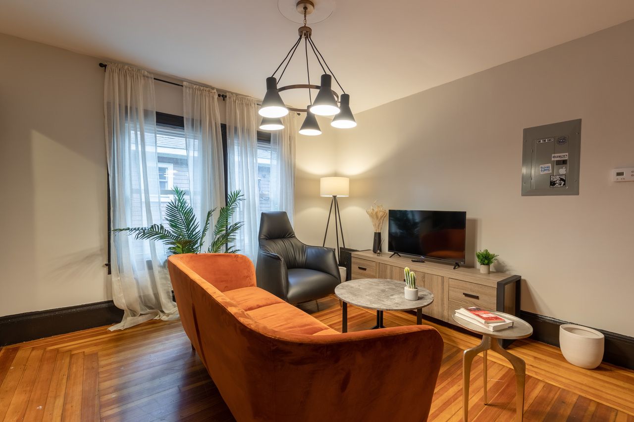 a room in Allston photo 5