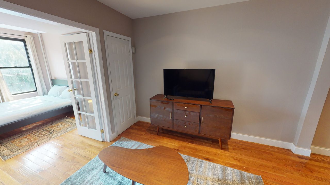 a room in East Village photo 3