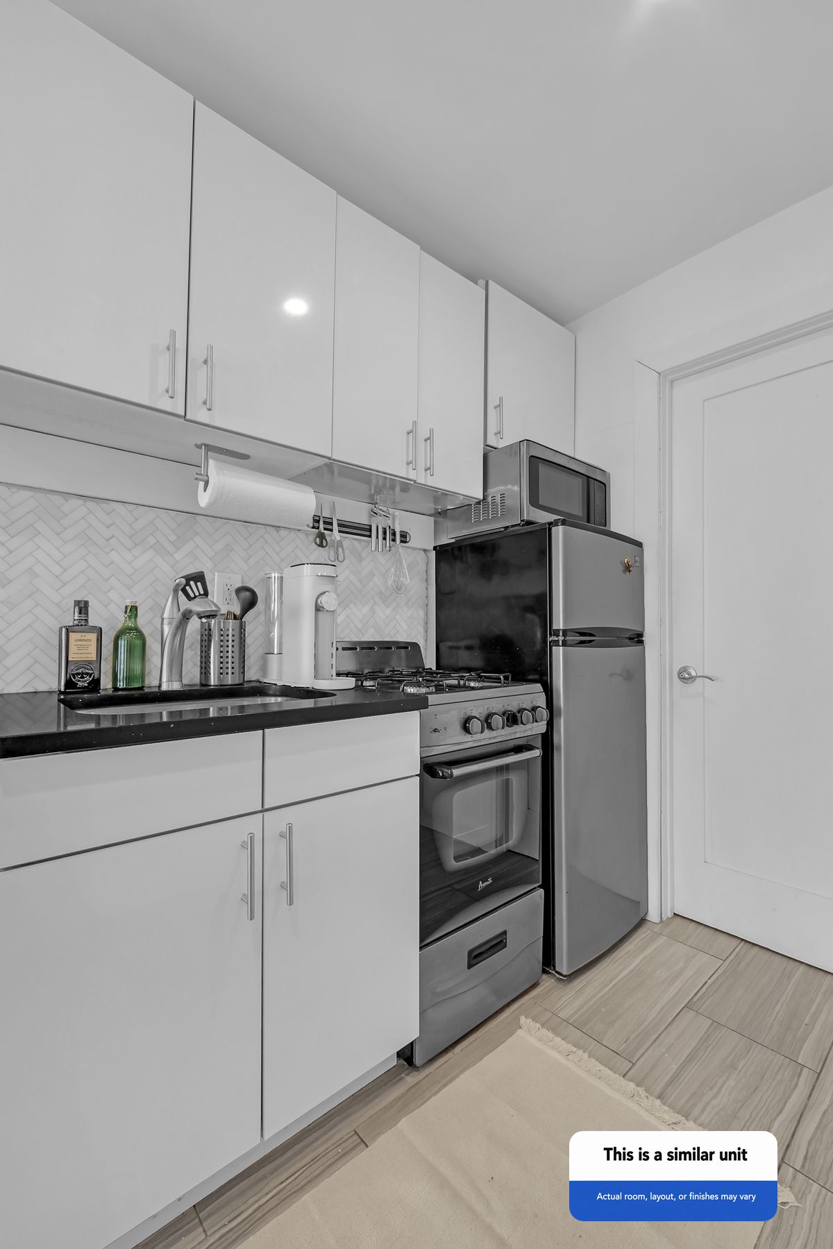 a room in East Village photo 4