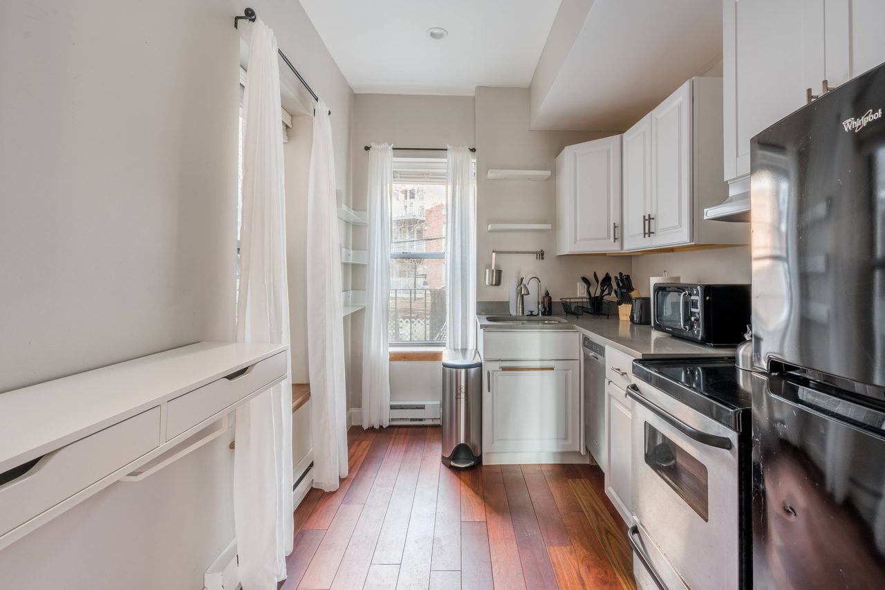 a room in North End photo 6