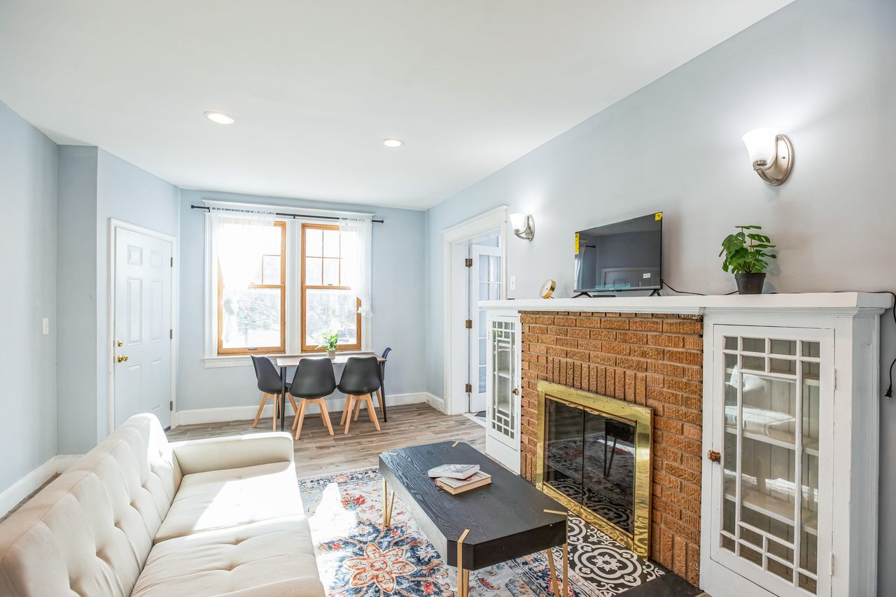 a room in Dupont Park photo 6