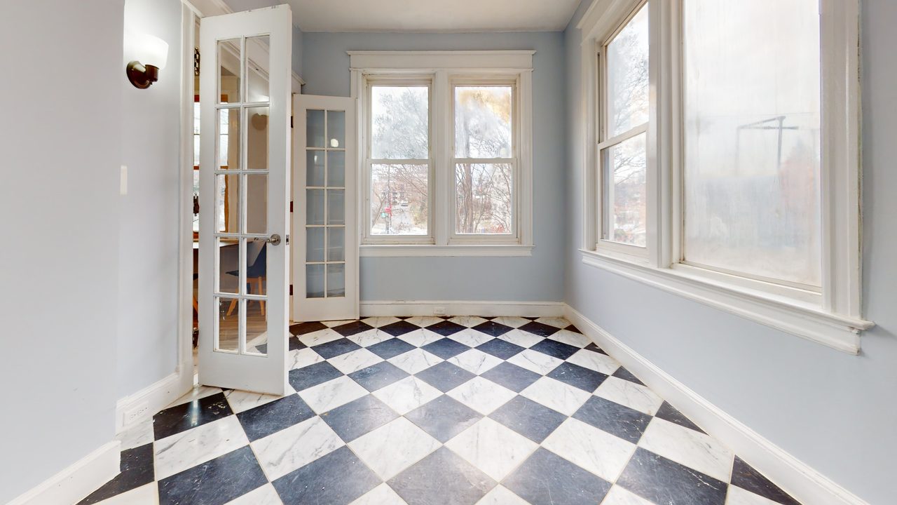 a room in Dupont Park photo 4