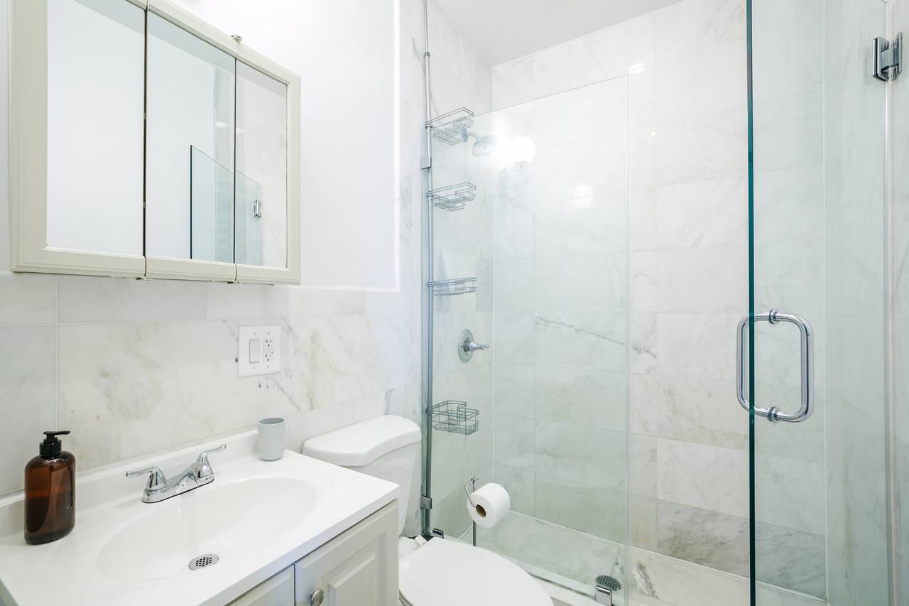 a room in Manhattan Valley photo 7