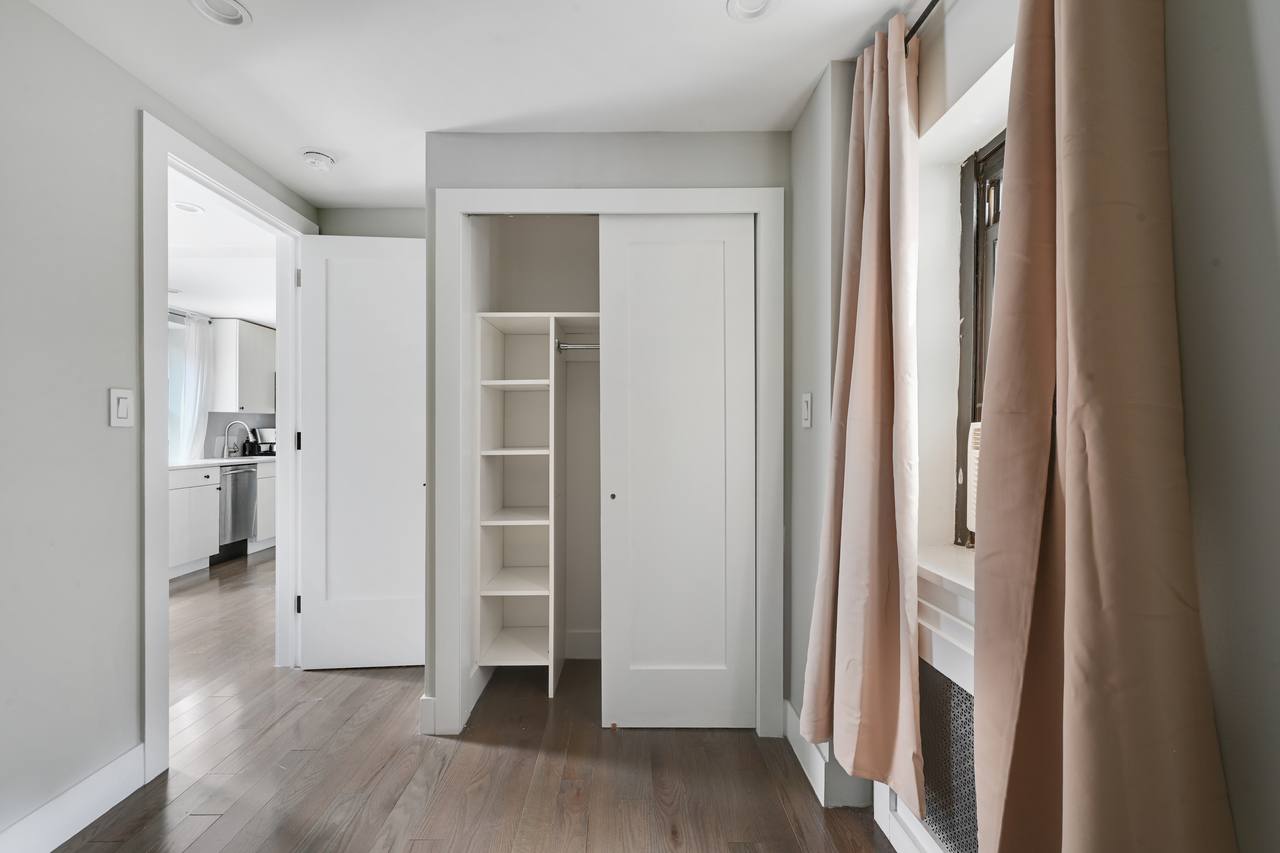 a room in East Village photo 3