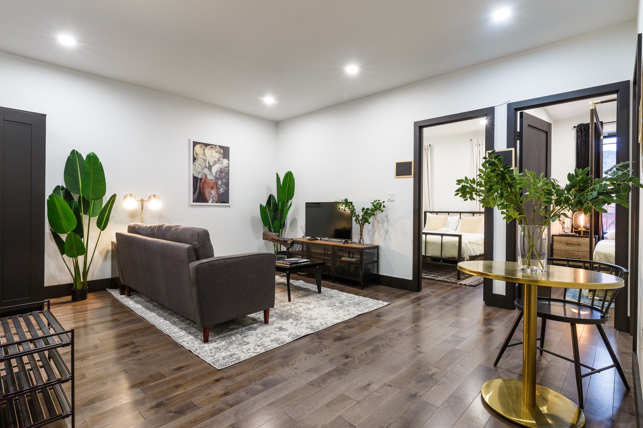 a room in Morningside Heights photo 5