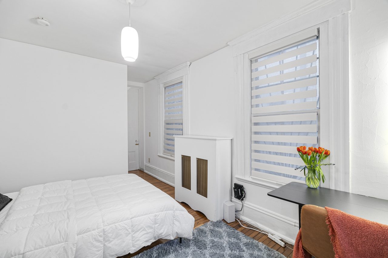 a room in South End photo 9