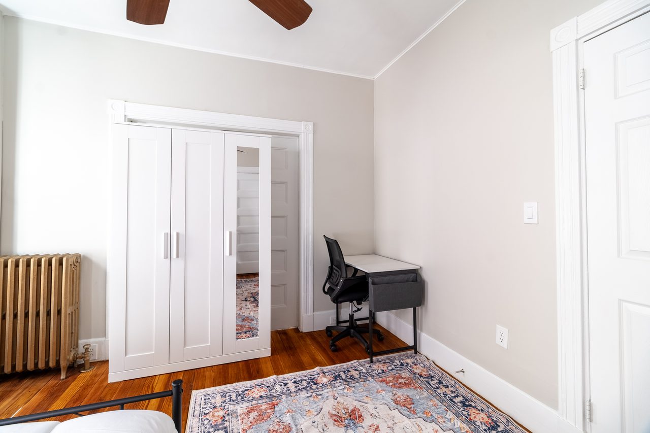 a room in Central Village photo 3