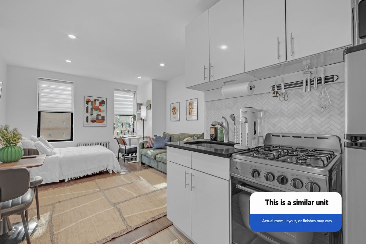 a room in East Village photo 3